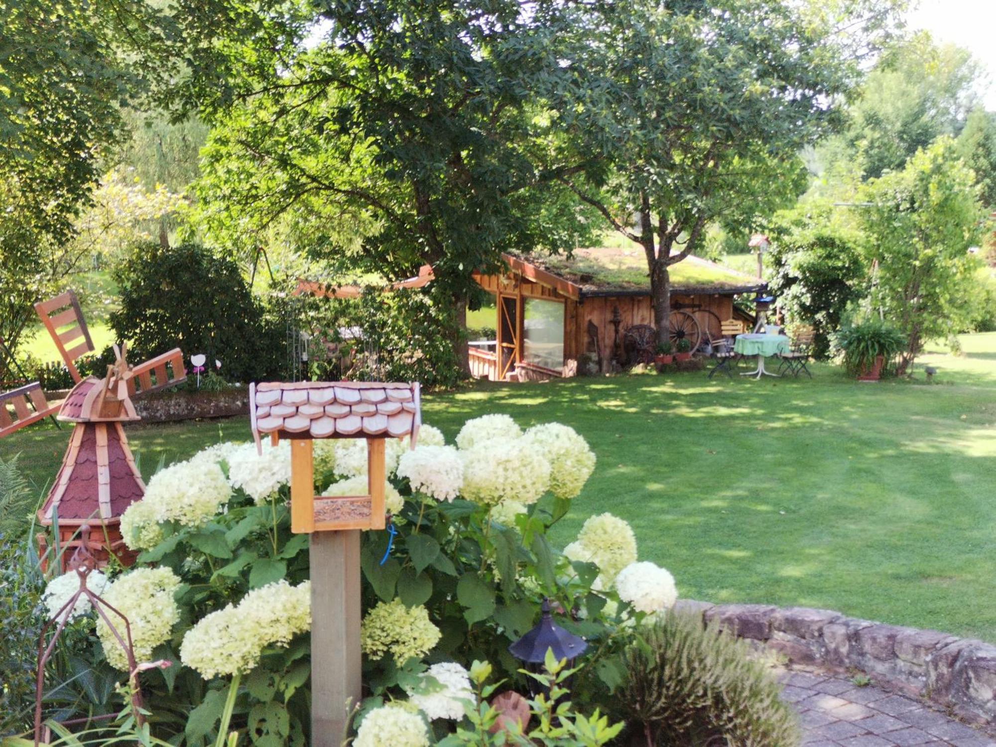Ferienwohnungen 'Blick Zur Madonna' Fischbach bei Dahn Exterior photo